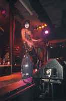 bd2.jpg (77972 bytes)