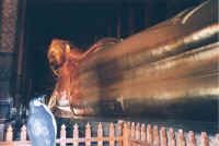 buddha.jpg (76944 bytes)