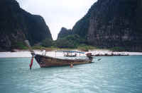 kohphiphi6.jpg (31903 bytes)